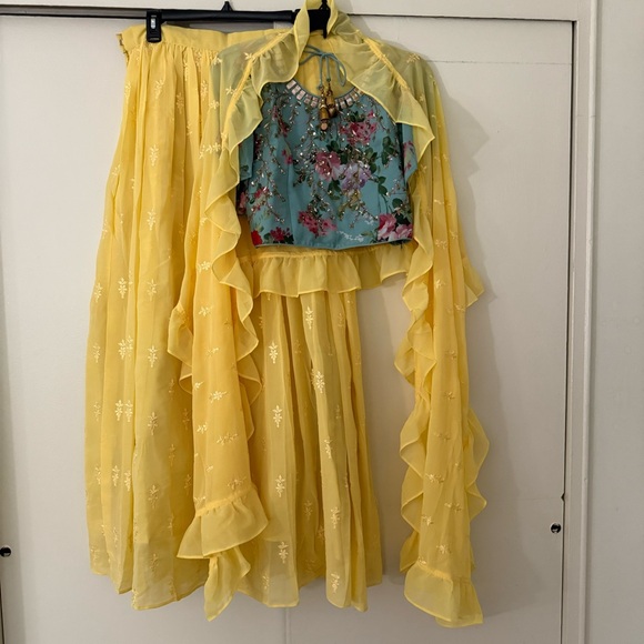 Women’s Lehenga. Haldi outfit Size L 3 piece suit chaniya choli - Picture 10 of 16